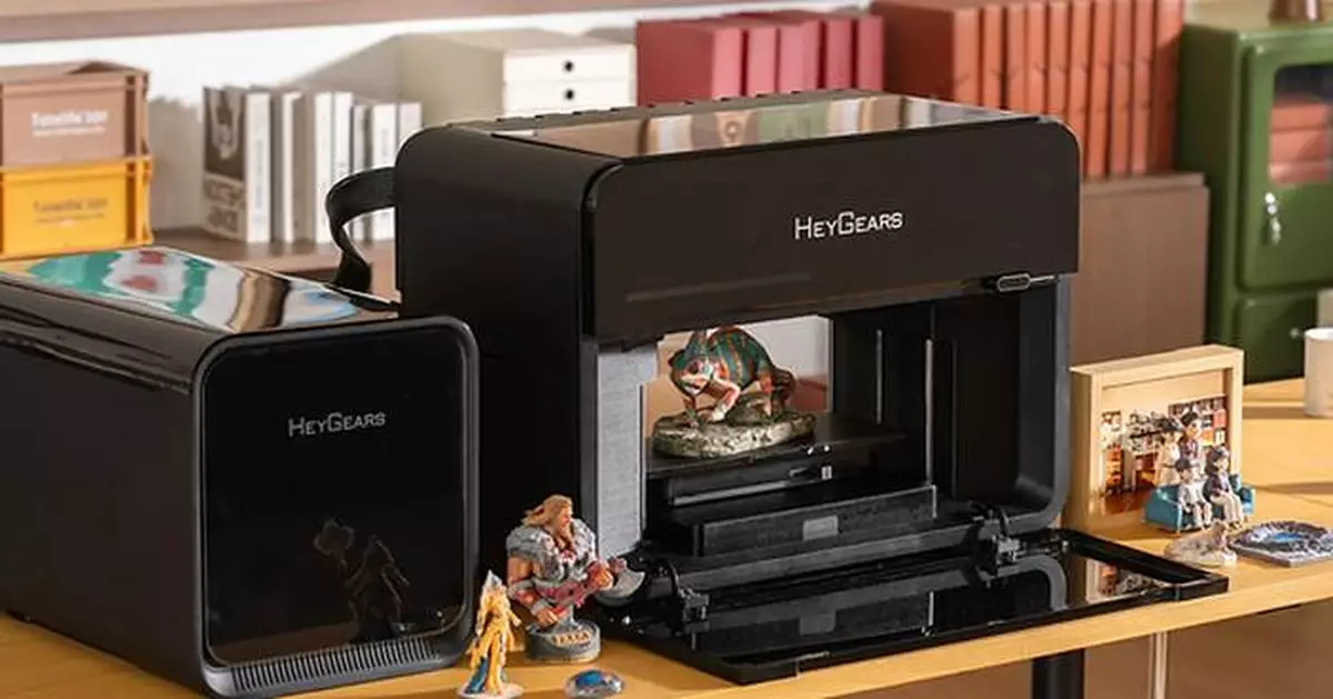 HeyGears Unveils G1X, the World's First Desktop Full-Color 3D &amp; UV Printer