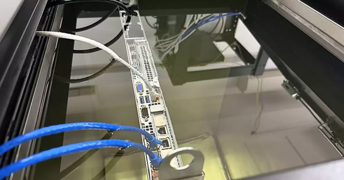 Ready Server Pilots Full-Immersion Cooling to Prepare Singapore Facility for AI-Ready Compute Services