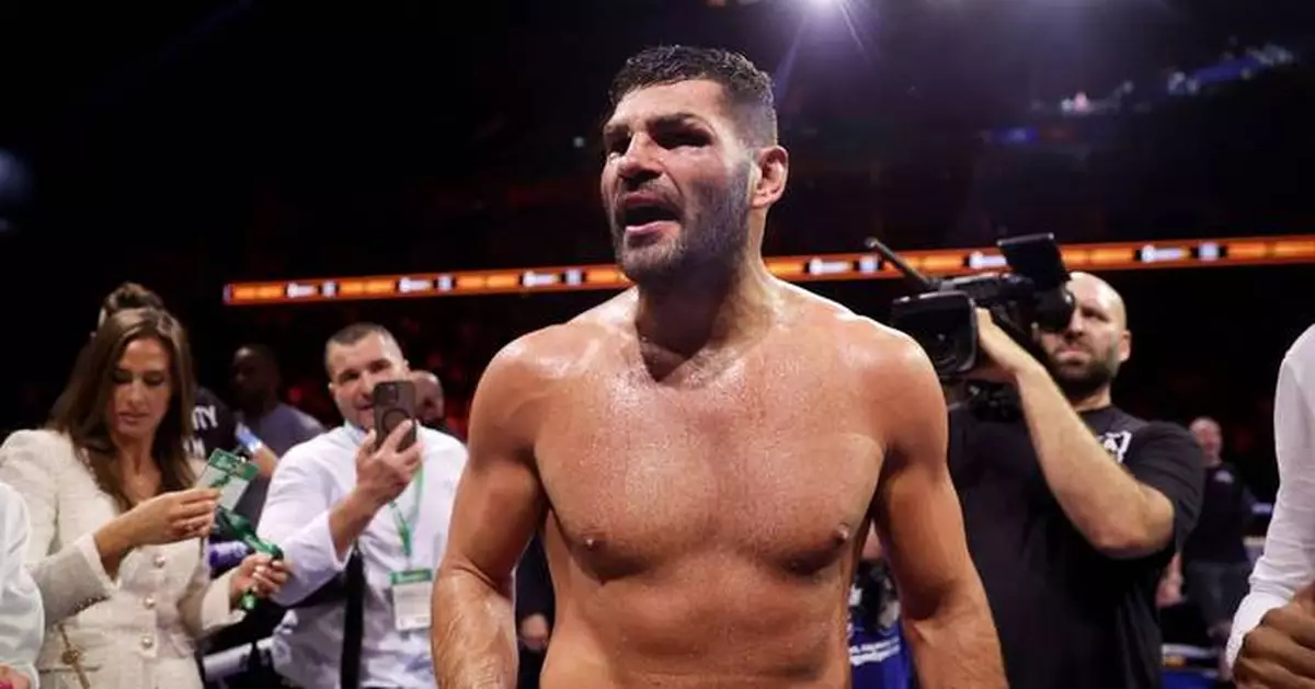 Filip Hrgovic defeats Moses Itauma in London to become first Croatian heavyweight boxing champion