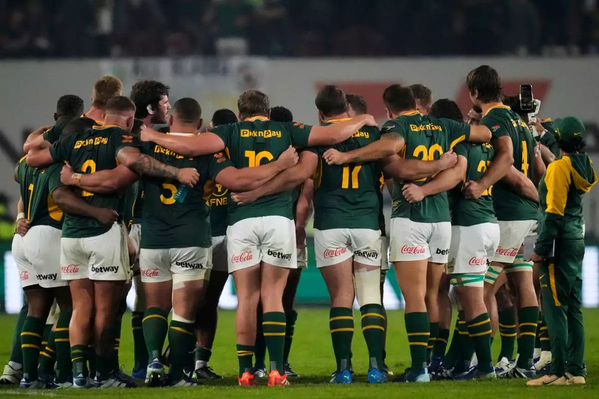 South Africa's players huddle following a Test rugby match between South Africa and New Zealand, in Johannesburg, South Africa, Saturday, Aug. 22, 2026. (AP Photo/Themba Hadebe)