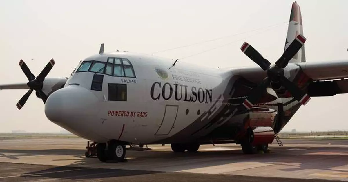 Coulson Aviation’s Tanker 138 Becomes First Large Airtanker Under Contract to U.S. Wildland Fire Service