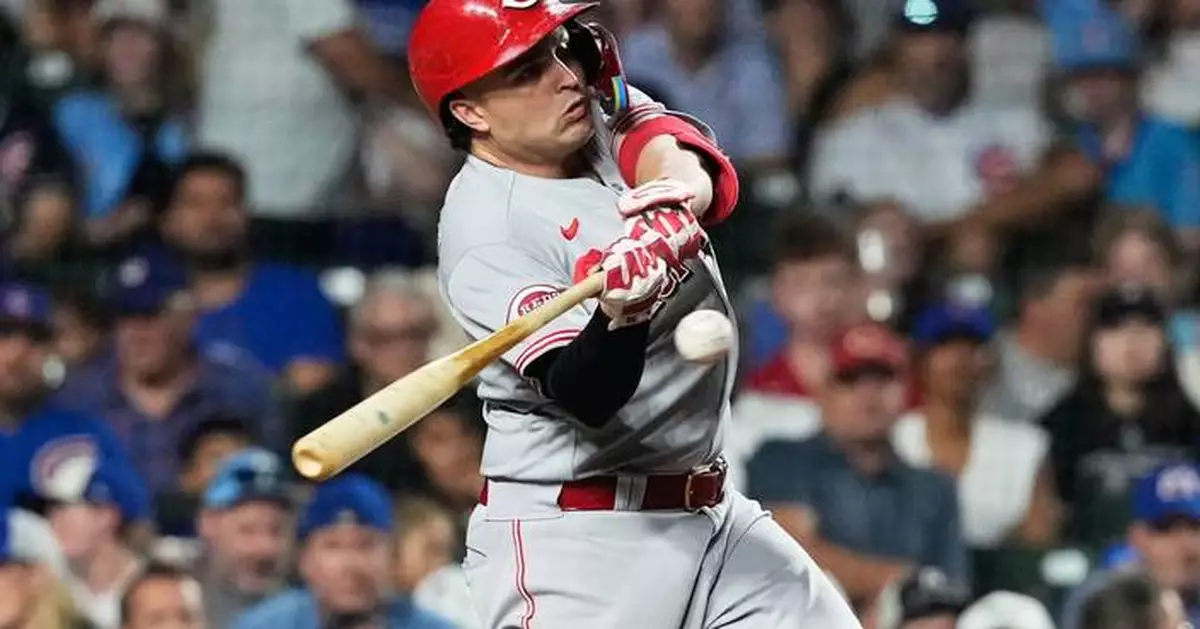 Rookie Sal Stewart homers for the 3rd straight game, helping the Reds beat the Cubs 7-5