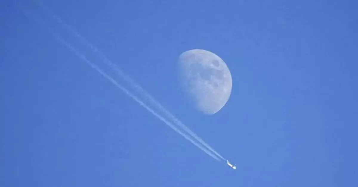 The UK and Google are testing changes to flight paths to tackle aviation's climate impact