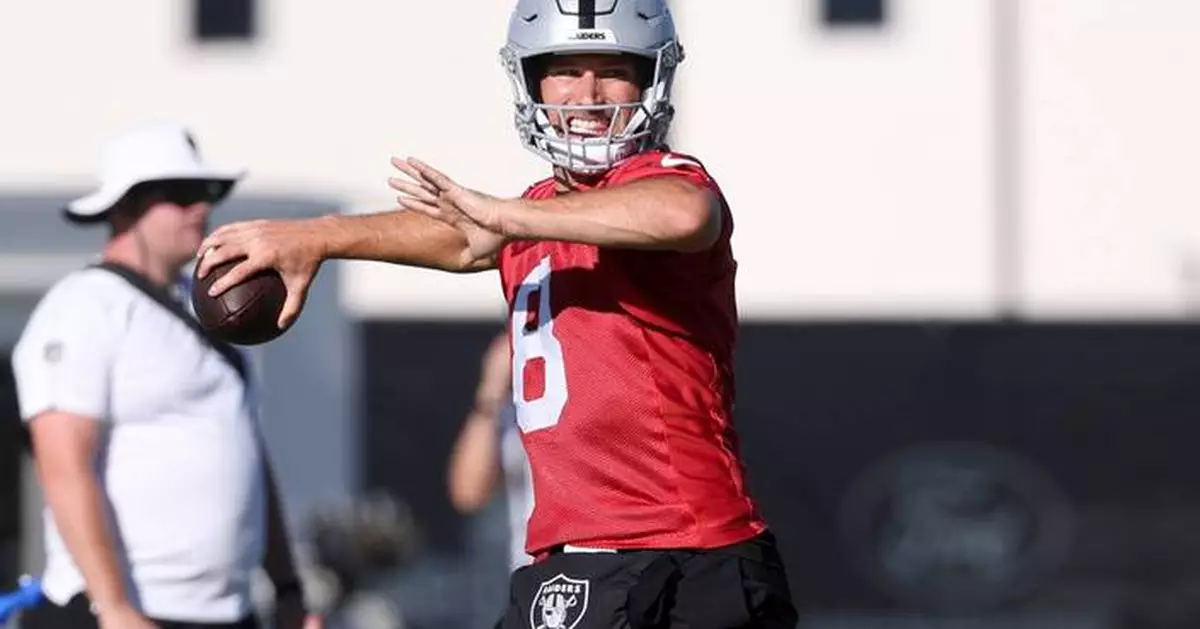 Raiders quarterback Kirk Cousins and Maxx Crosby scuffle late in Friday practice