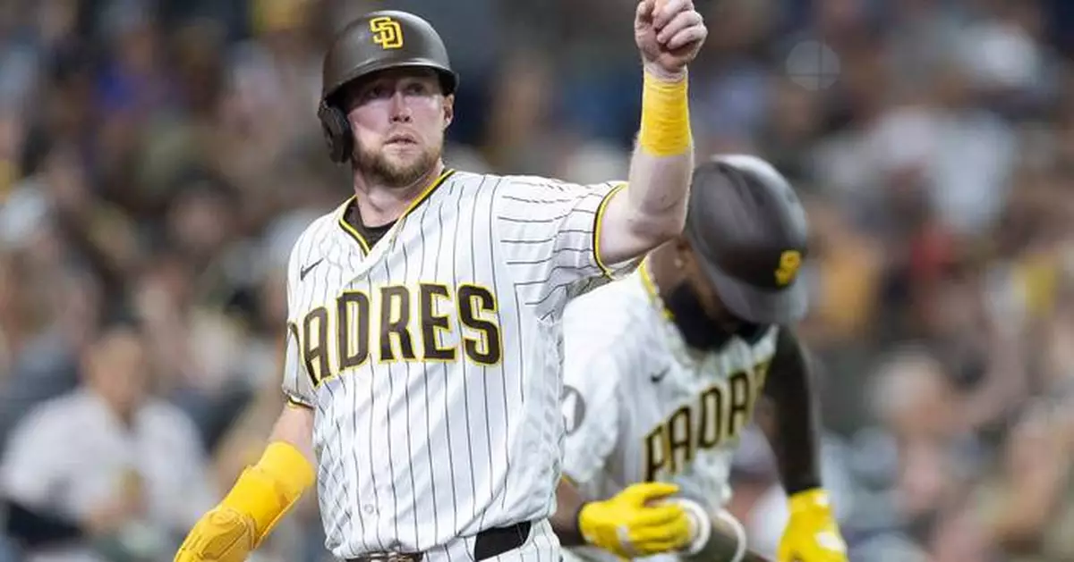 Padres rally behind Cronenworth, France in 7th inning to beat Twins 7-5