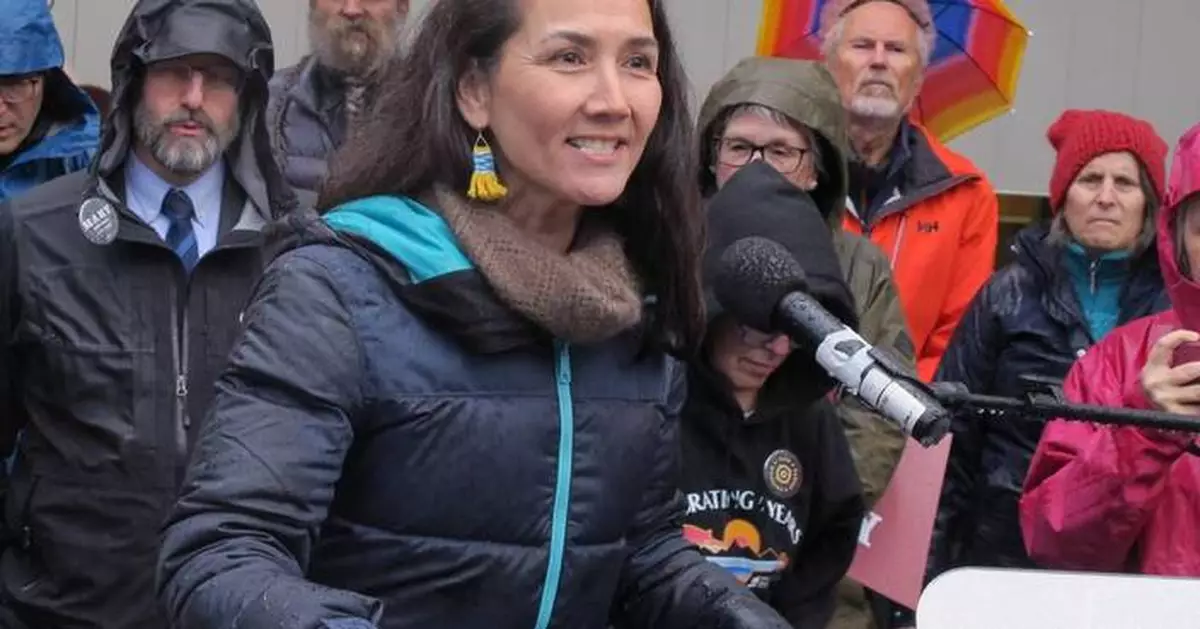 2 Dan Sullivans face off in Alaska's US Senate primary, which also features a former congresswoman