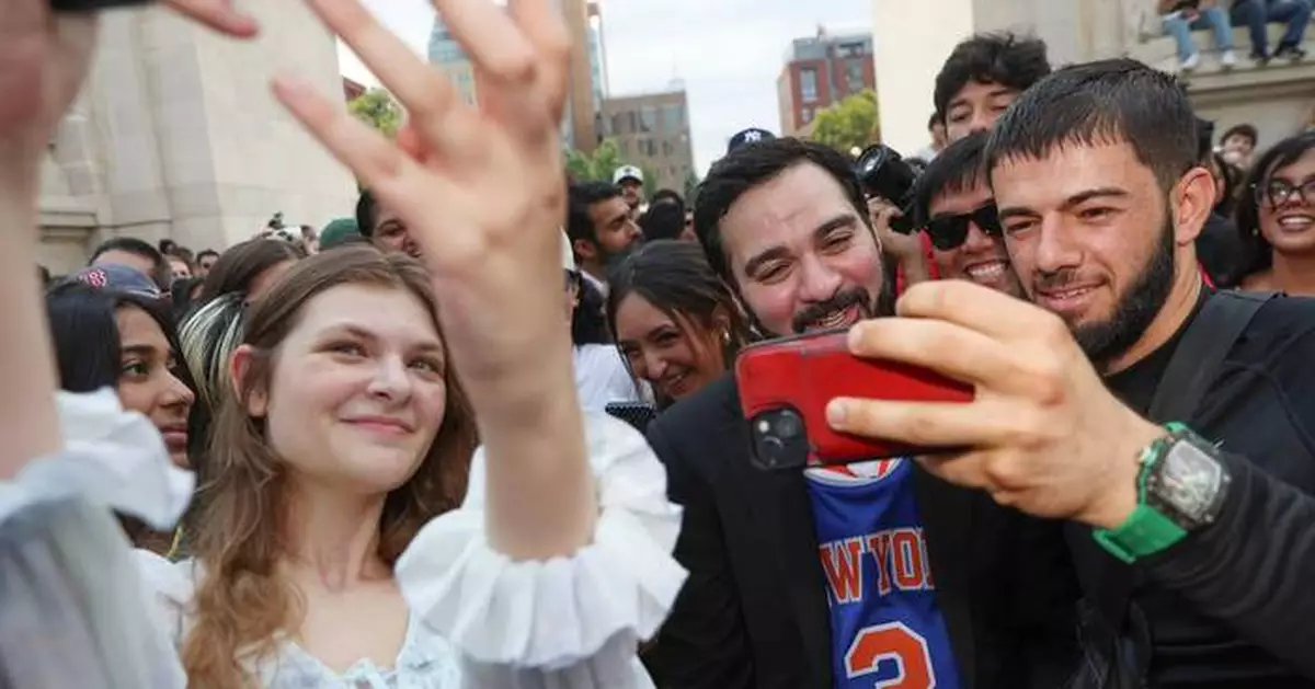 Hundreds show up to judge New York City Mayor Zohran Mamdani look-alike contest