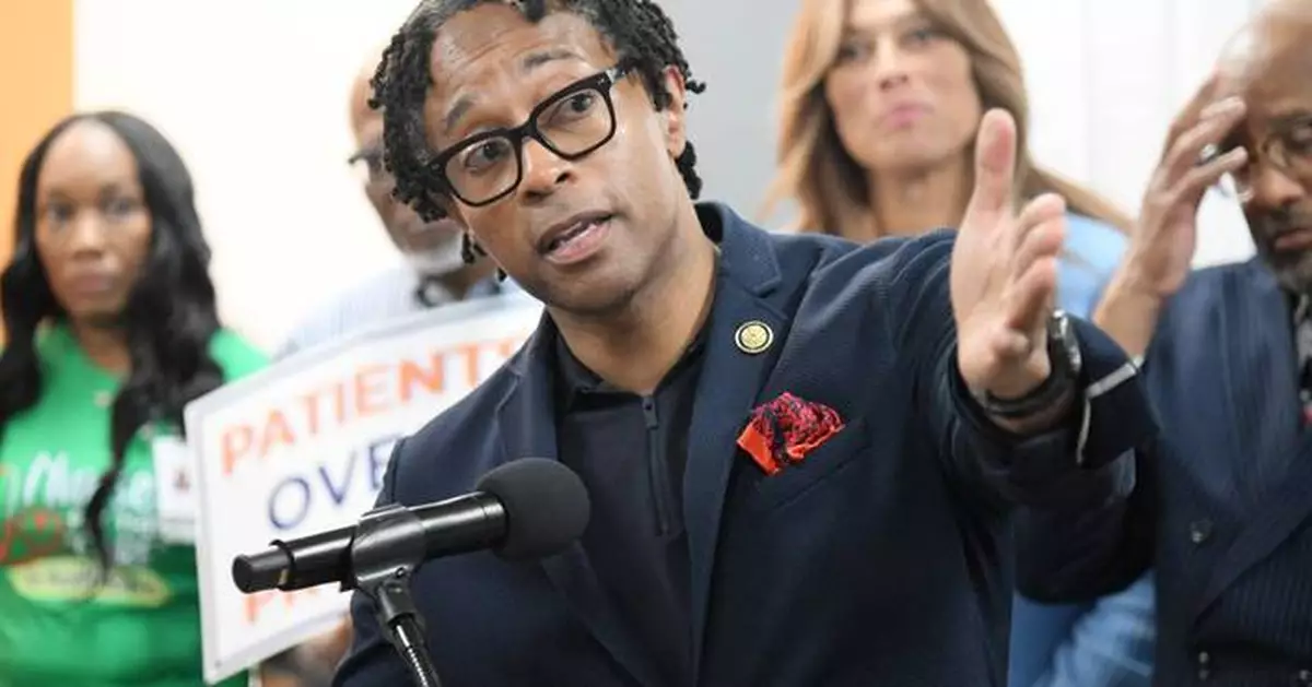 Former progressive Squad member Cori Bush attempts political comeback against Missouri US Rep. Bell