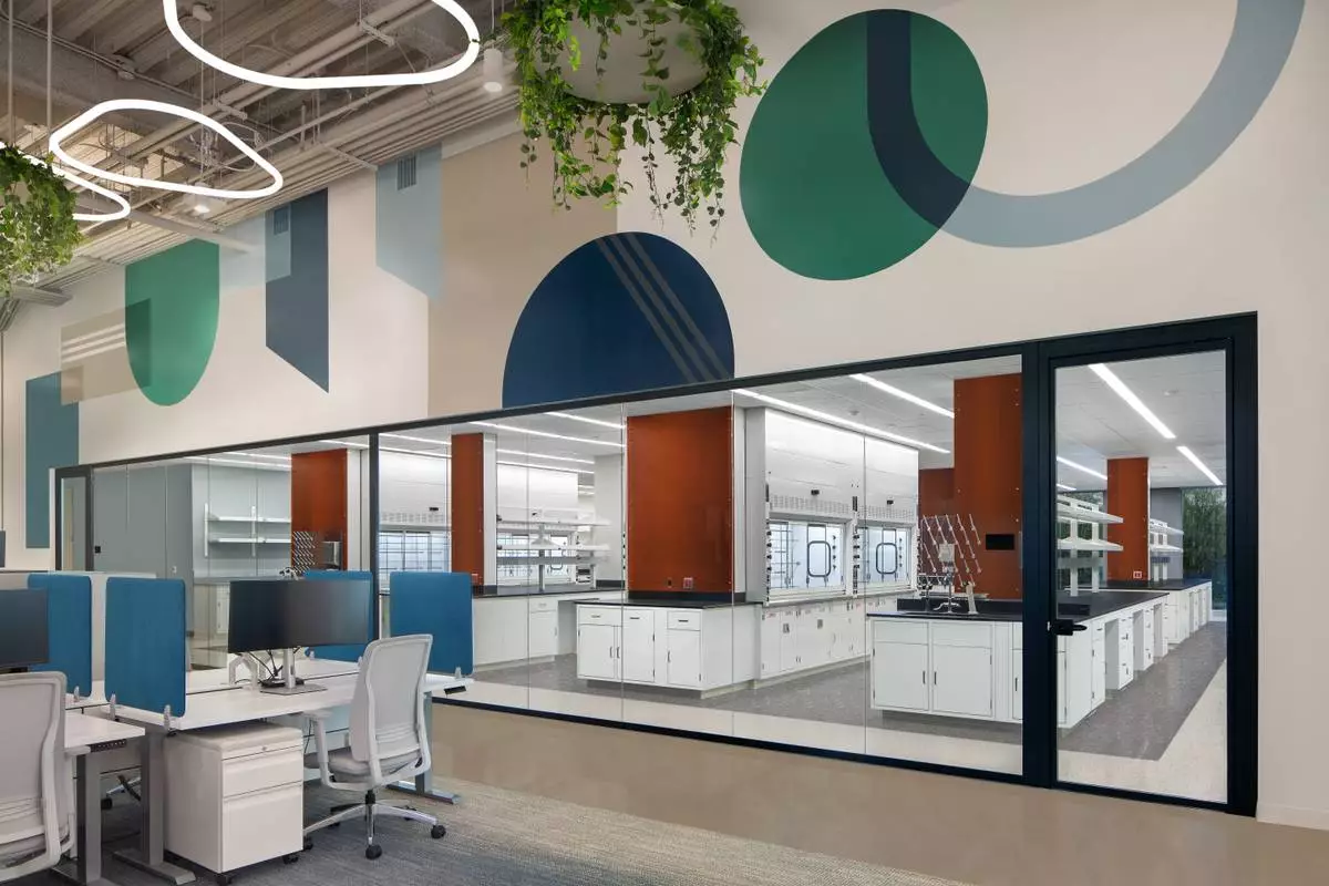 McFarlane Architects' design for Vividion Therapeutics' expansion unites lab and corporate functions in a cohesive campus focused on small-molecule therapeutics for cancer and immune disorders. Image © Brady Architectural Photography