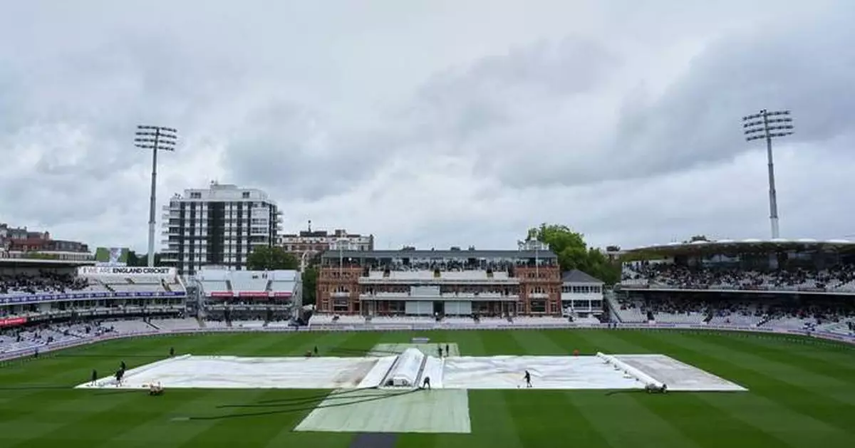 Rain delays England victory bid in second test against Pakistan
