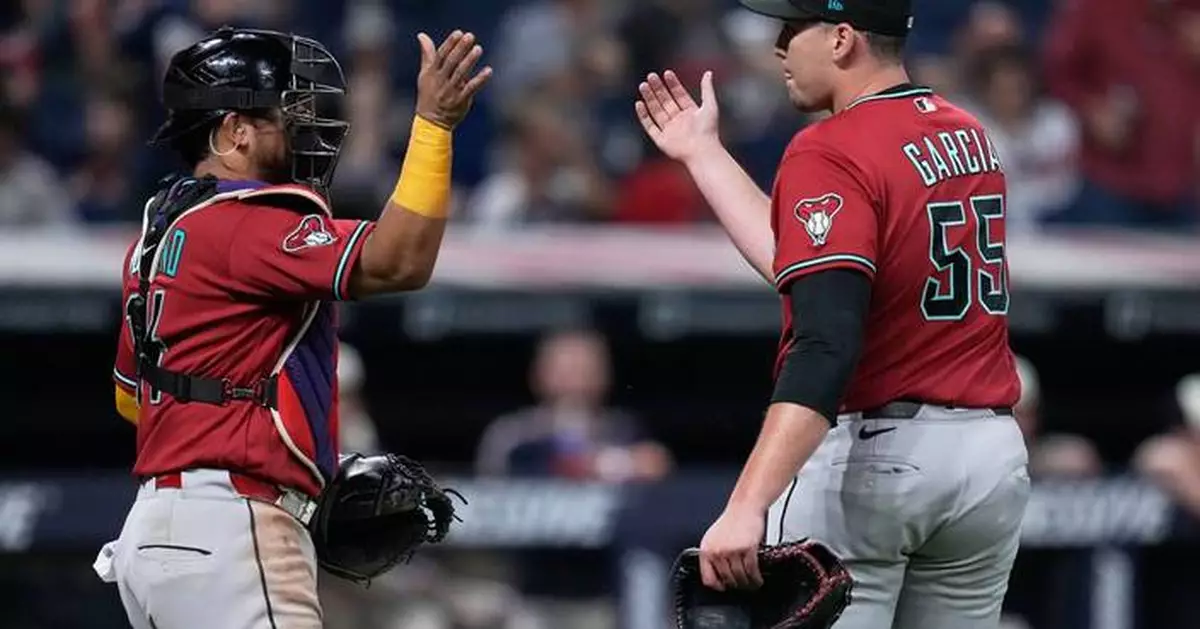 Diamondbacks score 4 in 8th to beat Guardians 4-1 and move into second in NL wild-card race
