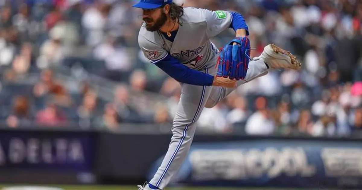 Dylan Cease carries no-hitter into 7th inning as Blue Jays hang on for 4-3 win over Yankees