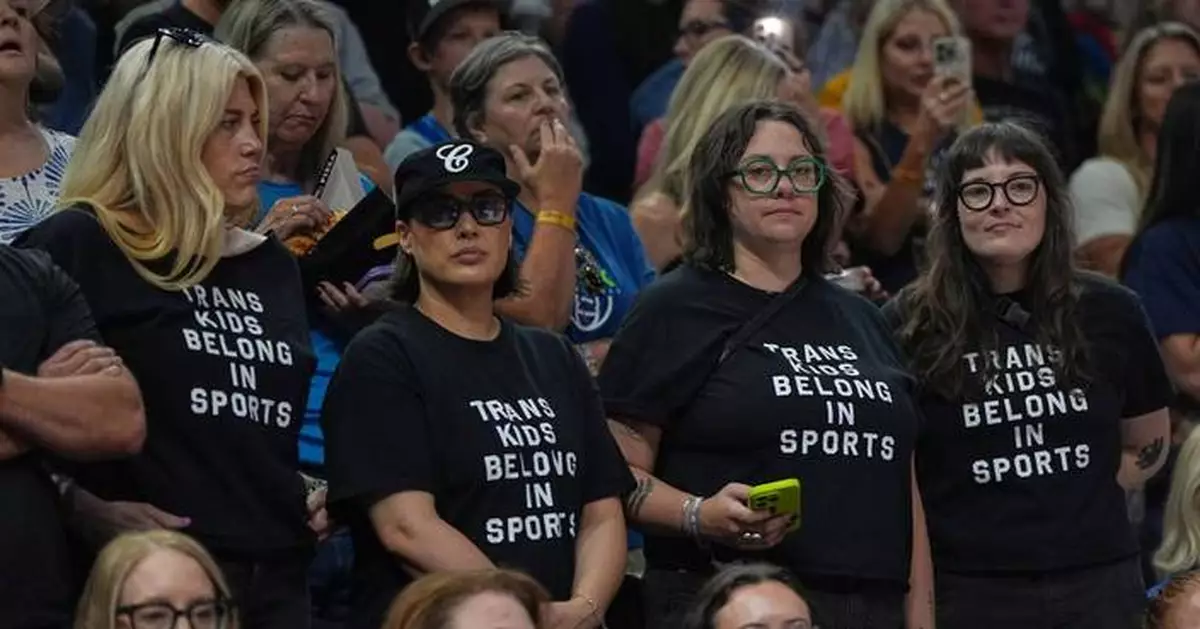 Rallies surround Fever-Lynx game after Sophie Cunningham's stance on transgender athletes
