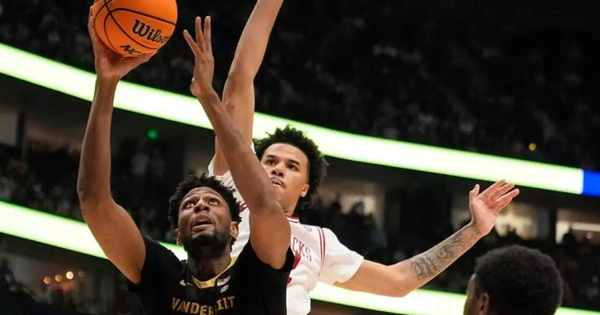 Chancellor grants 19 college basketball players a 5th season and orders portal open Monday
