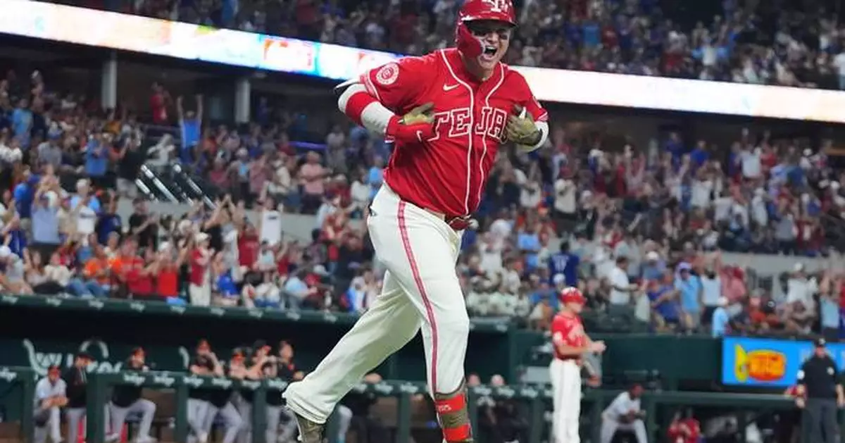 Joc Pederson's 2-run homer in the 6th lifts Rangers past the Orioles 2-1