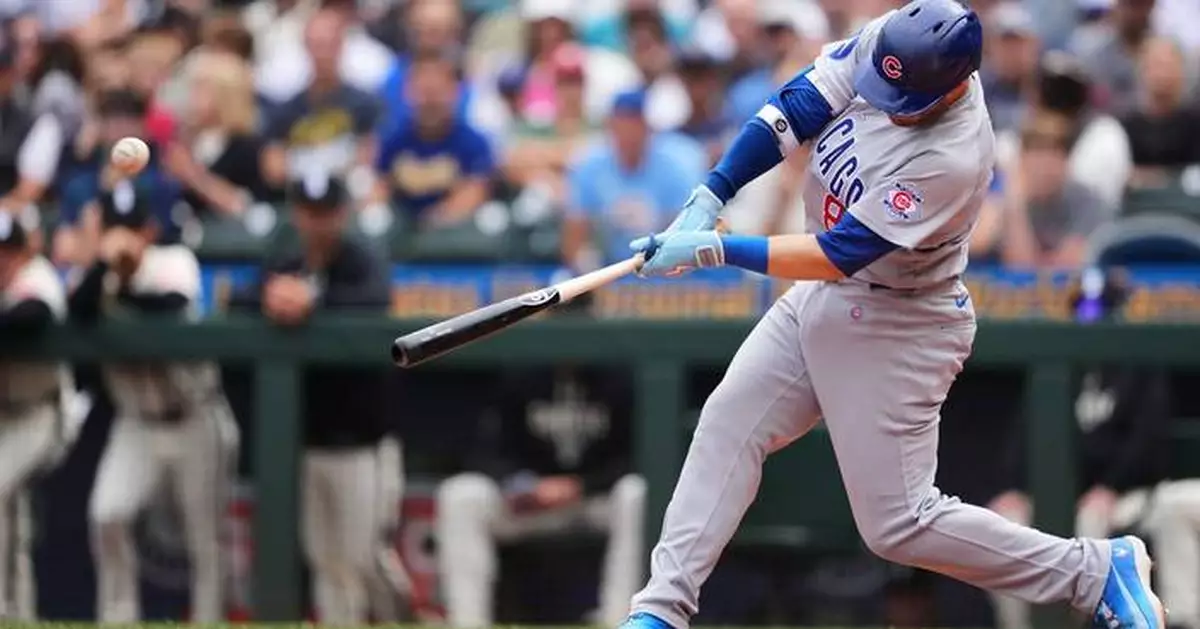 Happ and Ramírez hit grand slams to propel the Cubs to a 19-2 blowout of the Mariners
