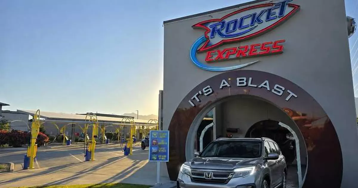 Free Car Wash Days at Rocket Express August 14-15