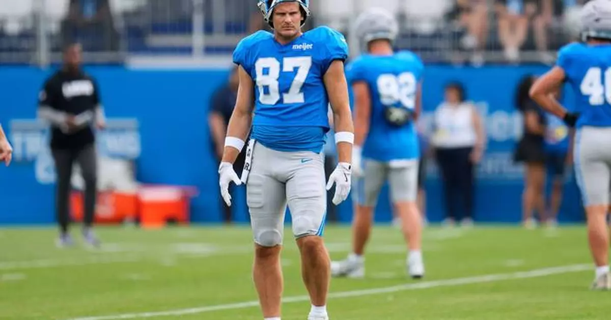 Lions tight end Sam LaPorta hurts hip, cornerback Ennis  Rakestraw injures lower leg