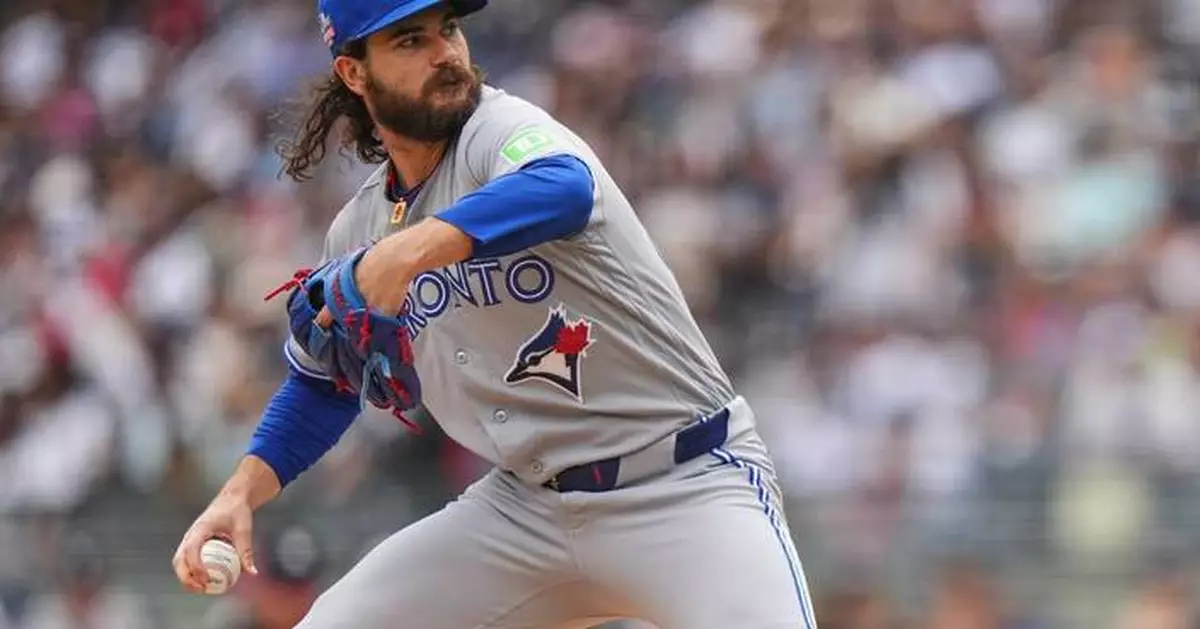 Blue Jays ace Dylan Cease loses a no-hit bid against the Yankees in seventh inning