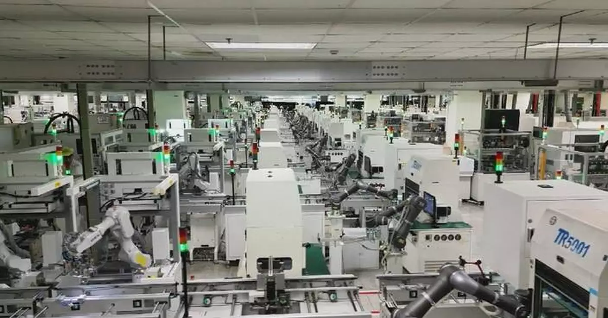 High-tech, equipment manufacturing drives improvement in China's August factory activity