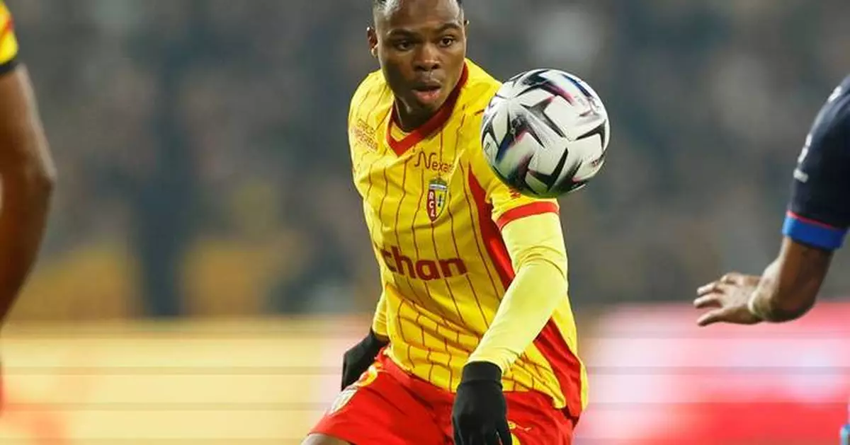 Brentford pays club-record fee for Lens midfielder Mamadou Sangaré