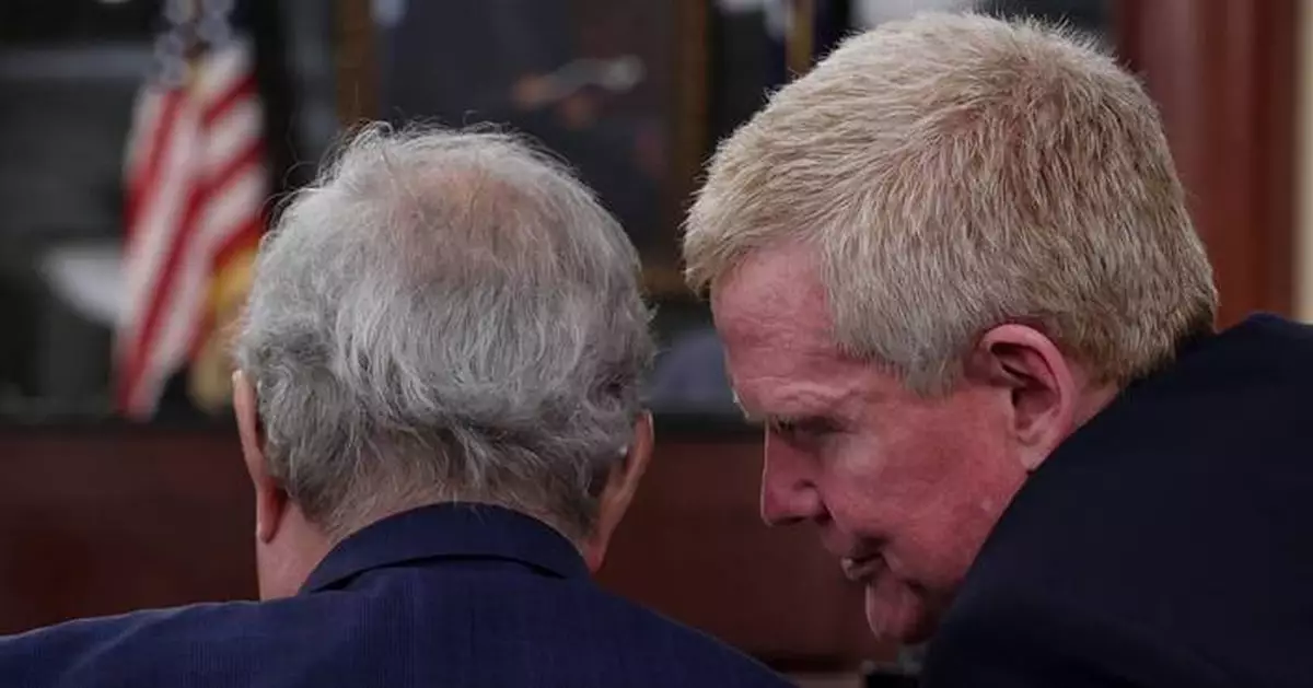 Judge moves Alex Murdaugh retrial from small county, but motion to toss out case will wait
