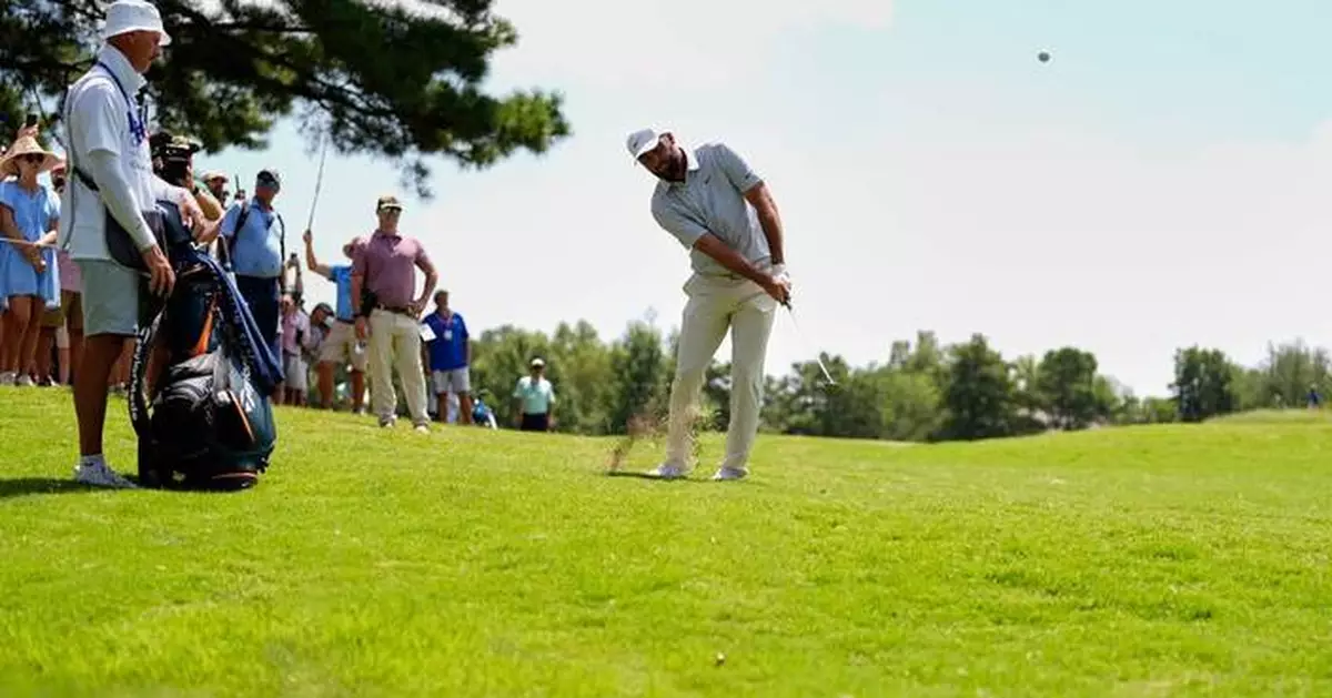 Scottie Scheffler with a 68 builds a two-shot lead over Sam Burns and Sungjae Im in Memphis