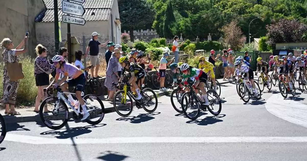 Niewiadoma-Phinney wins Mont Ventoux stage to take overall lead on Women's Tour de France