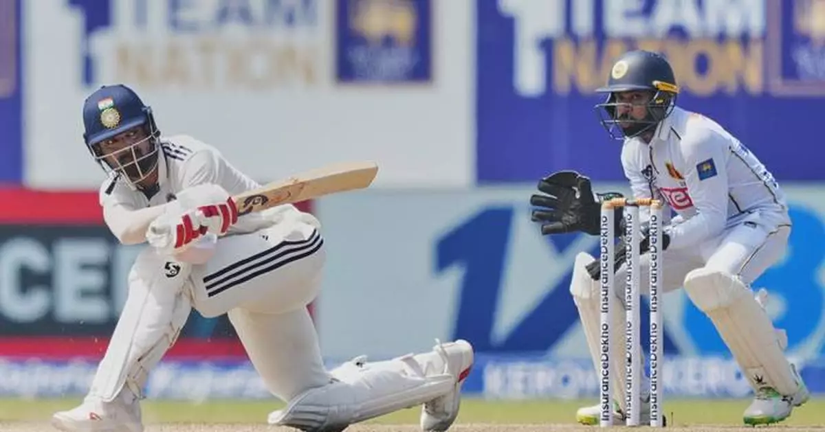 India 6 wickets from win against Sri Lanka in 1st test