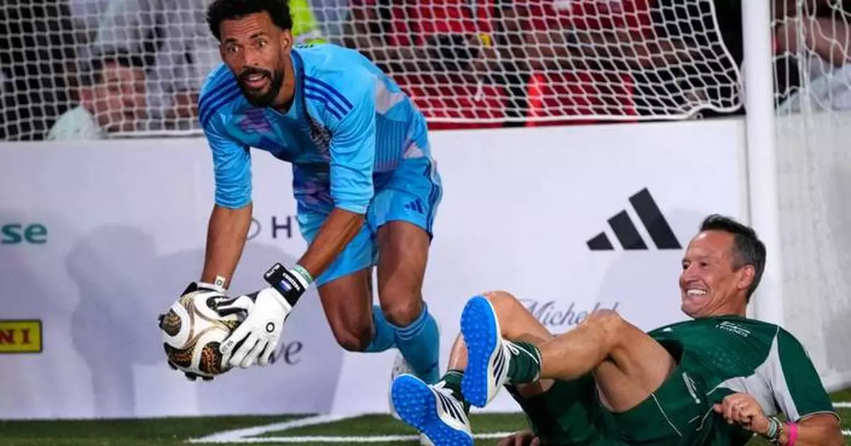 Vozinha wins special jersey approval in Chile as Colo-Colo arrival remains uncertain