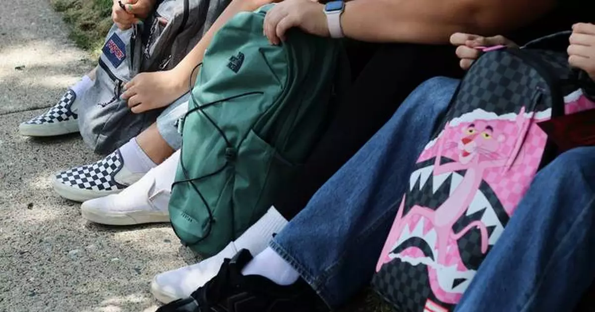 School backpack overload: Heavy bags can strain kids’ bodies
