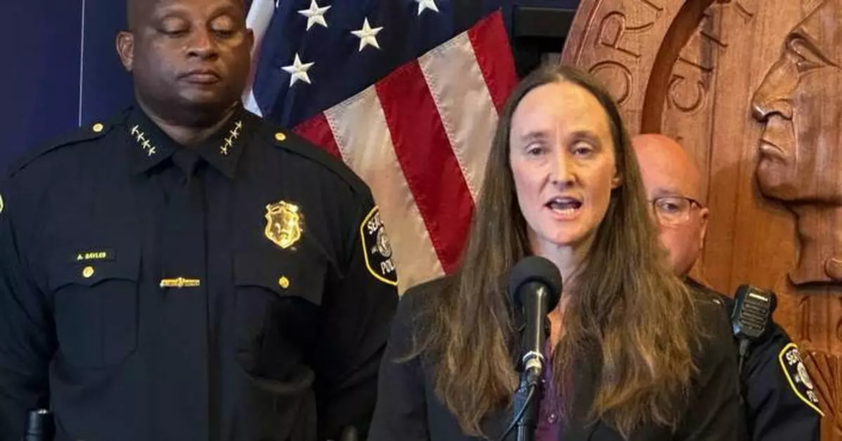 Seattle mayor defends ousting police chief after festival shootout