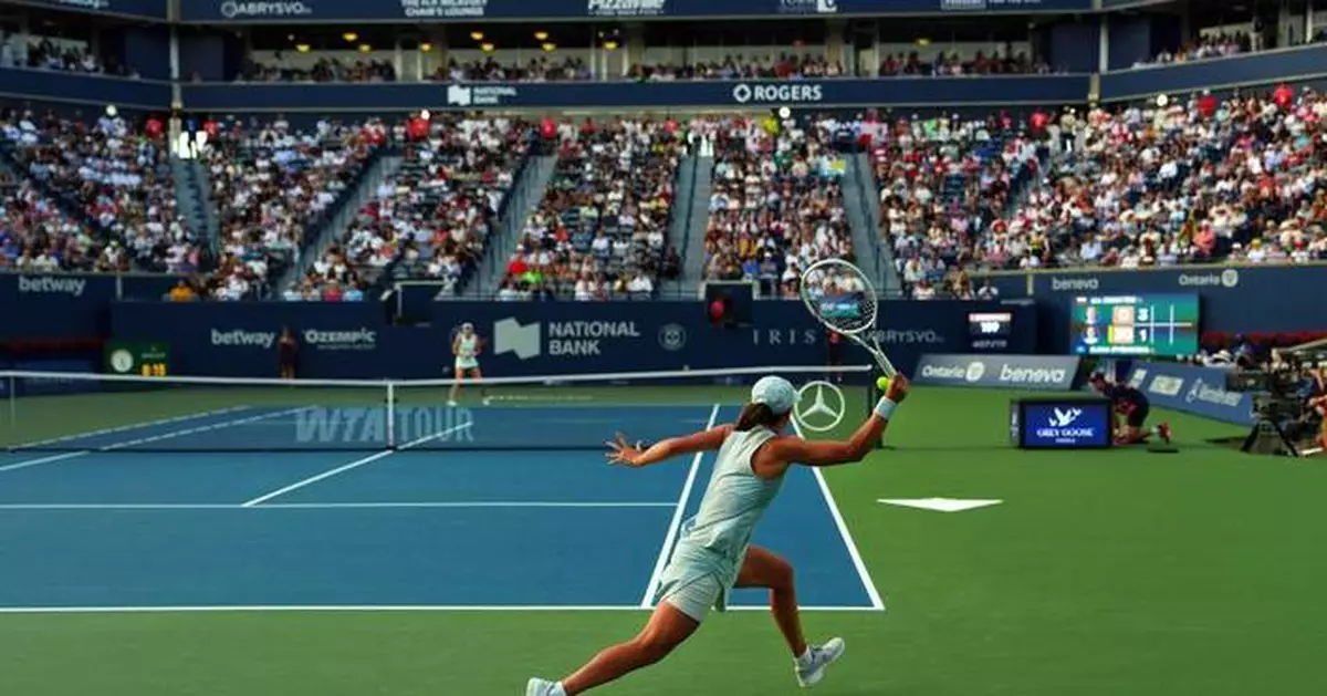 Swiatek beats Rybakina in Toronto for her first WTA Tour title of the year