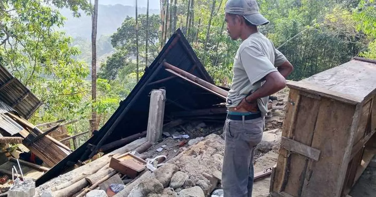Magnitude 7.7 earthquake strikes off Indonesia's coast, toppling buildings and killing at least 2