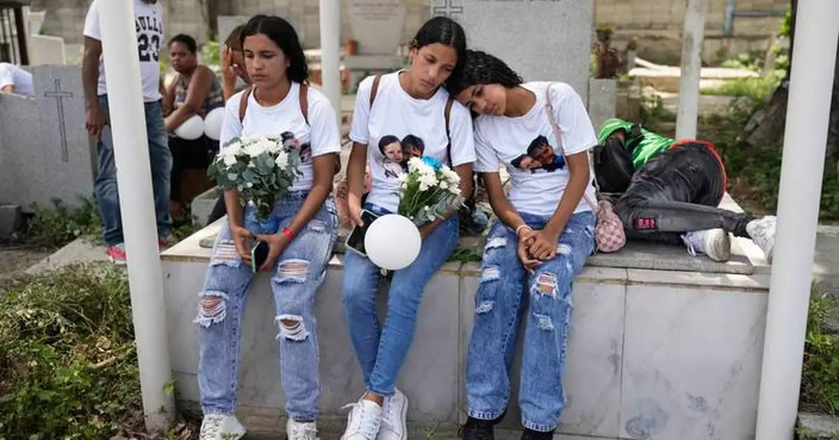 Quake aftermath, Brazil election campaigns and other top photos from Latin America and the Caribbean