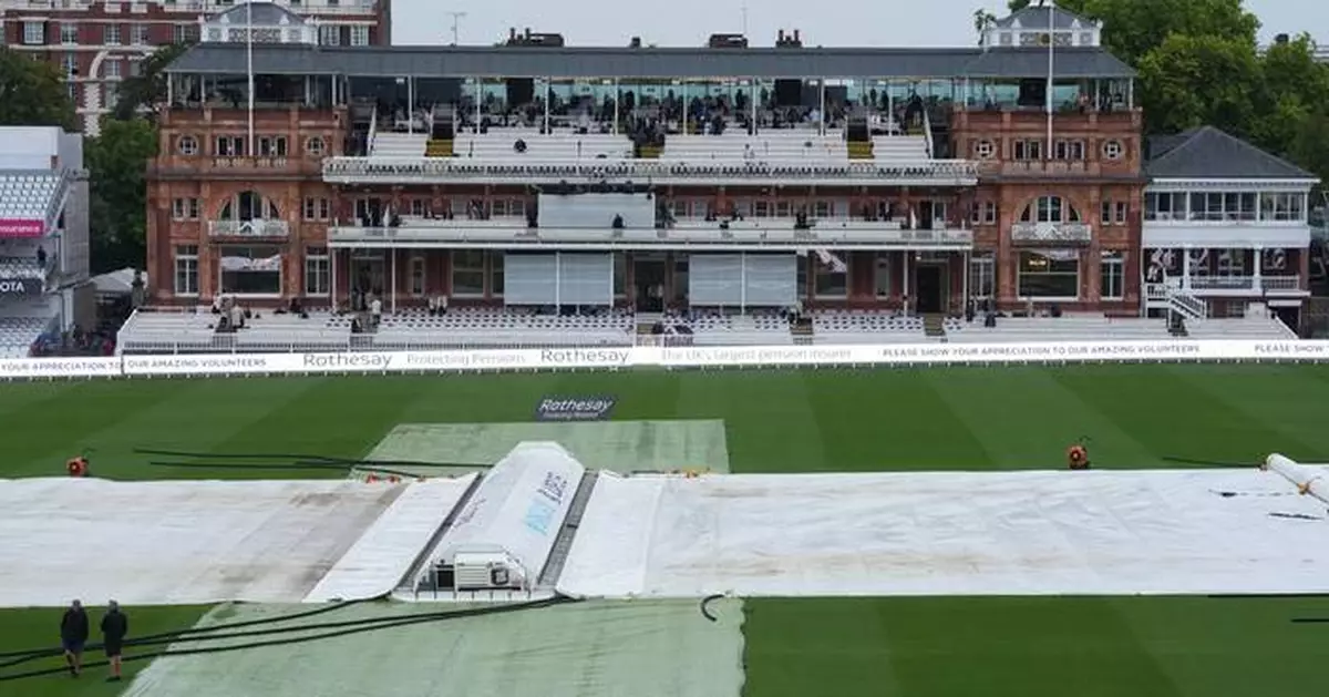 Rain-soaked start at Lord's as Pakistan bowls first against England in 2nd test