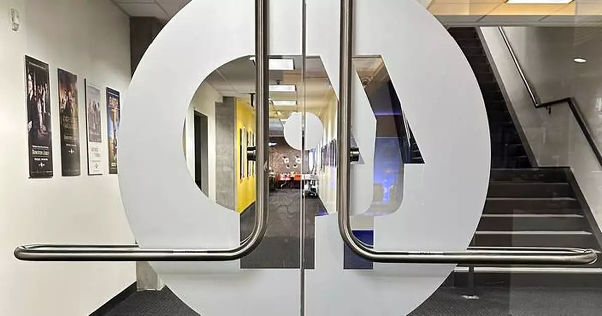 An 'influencer' degree? Colleges bet on content creator major as critics question its value