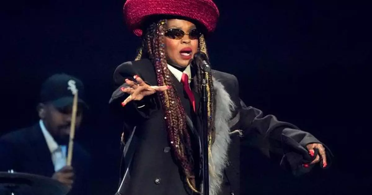 Ms. Lauryn Hill and Fugees' bandmate Wyclef Jean will headline Global Citizen's antipoverty festival