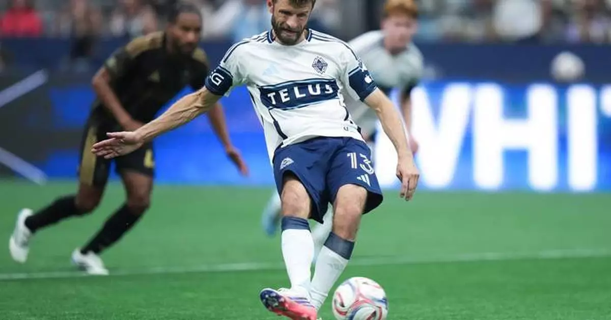 Thomas Müller's late PK helps Whitecaps battle back for 1-1 draw with LAFC