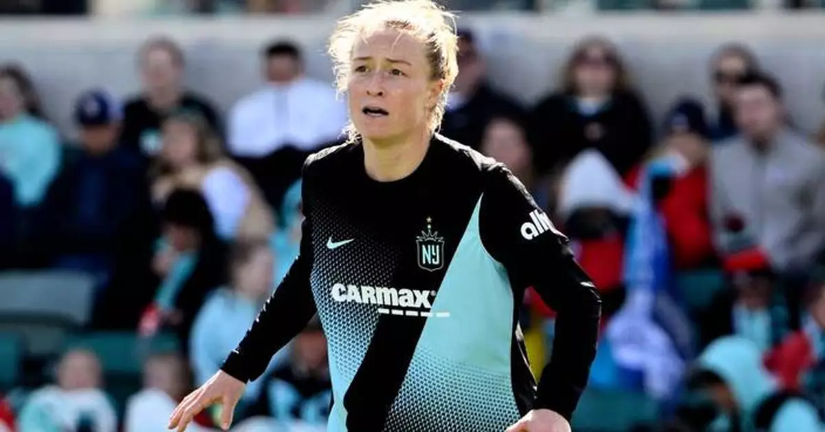 Gotham, USWNT defender Emily Sonnett out with a ruptured patellar tendon