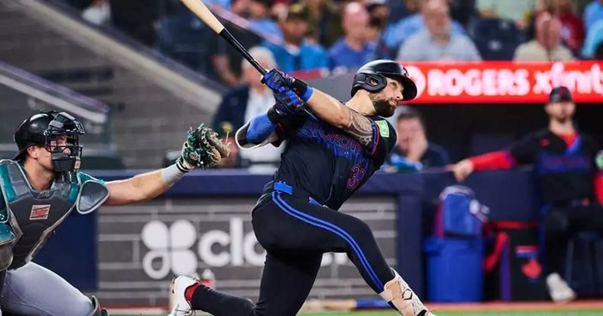 Dylan Cease strikes out 8 in six innings, Blue Jays hit 3 homers to beat Mariners 8-1