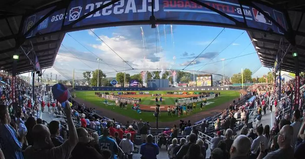 Kinley Rasmus breaks the record for hits by a girl at the Little League World Series