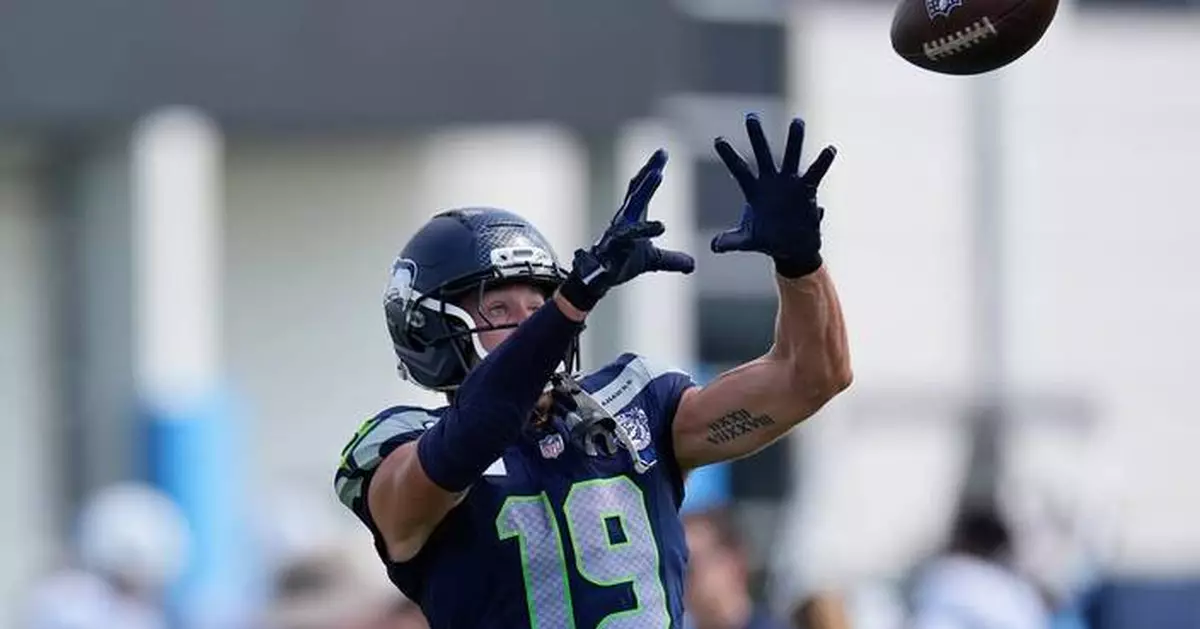 Seahawks WR Jake Bobo placed on IR after right knee injury