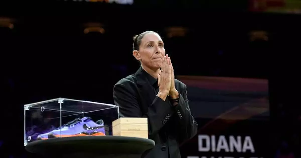 Diana Taurasi inducted into the Mercury Ring of Honor as franchise celebrates 20 years of excellence