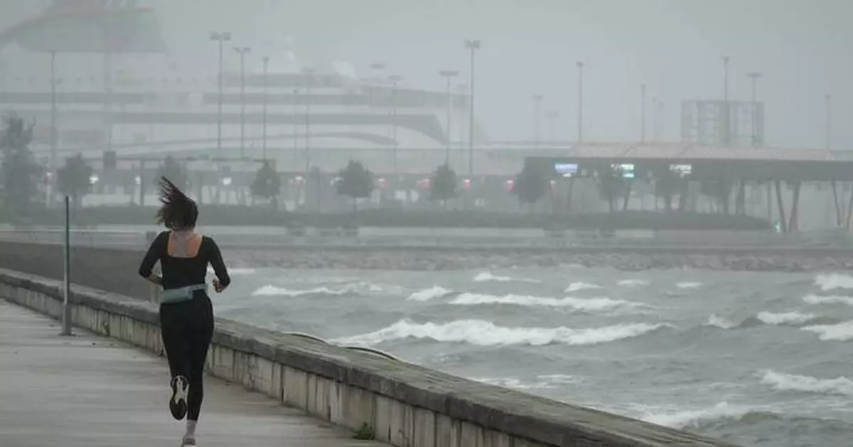 Powerful storm hits Baltic countries, killing 2 and leaving hundreds of thousands without power