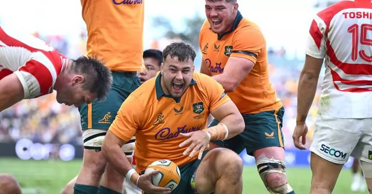 De Lutiis marks 1,000th Wallabies cap with a try as Australia routs Japan 56-17