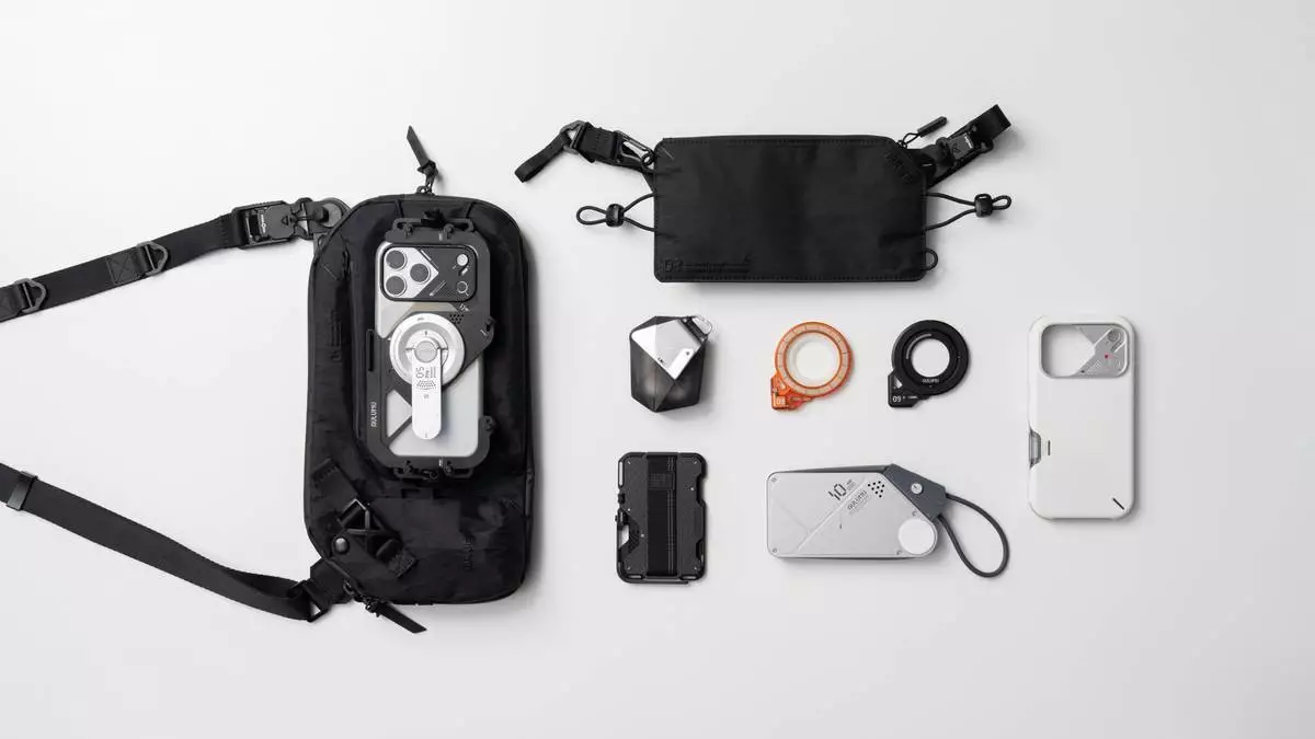 The aulumu B01 and B02 Urban Gear Sling Bags