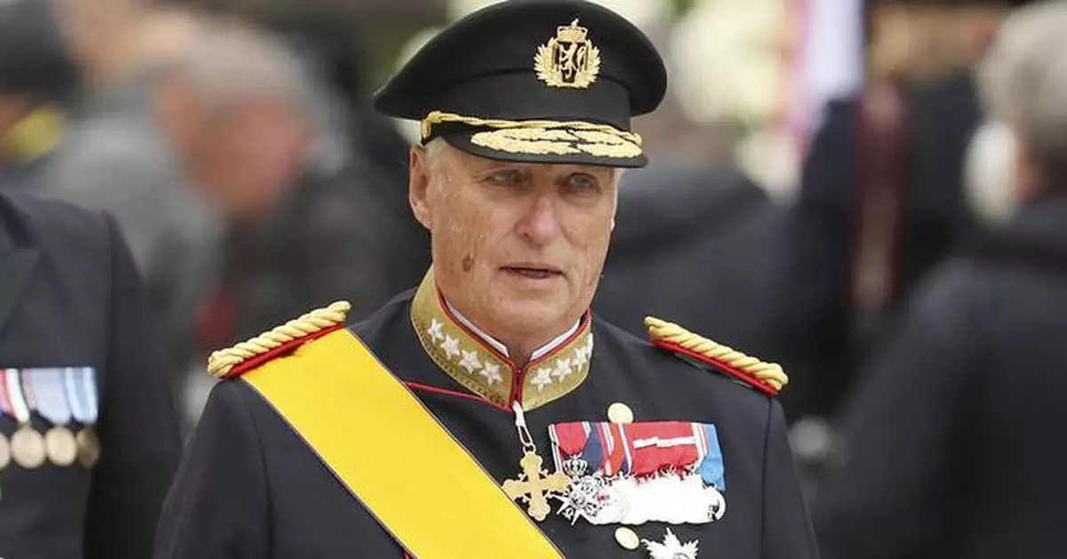 Norway's Queen Mette-Marit joins procession to bring late King Harald V's coffin to royal chapel