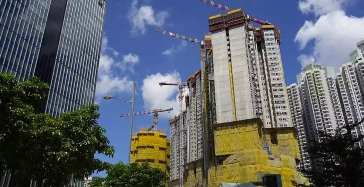 Development Bureau to Launch Bonus Plot Ratio Pilot Scheme in September to Expedite Private Redevelopment in Seven Old Districts
