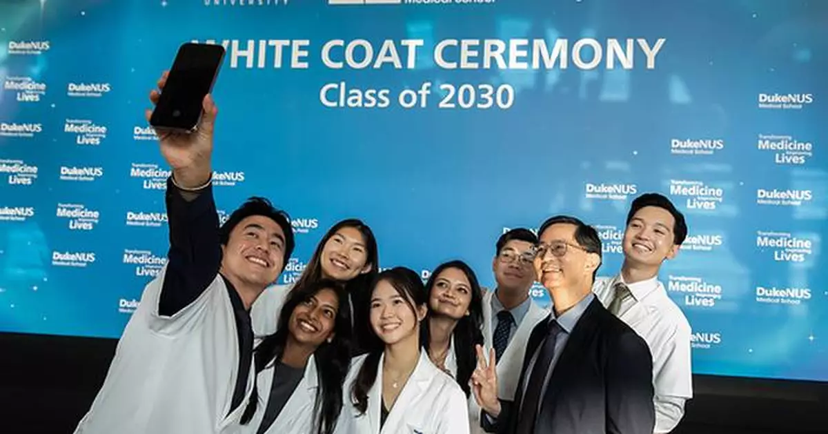 Record number of women join Duke-NUS as Class of 2030 brings diverse life and work experiences into medicine